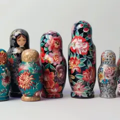 Co do Matrioszki: Tajemnice rosyjskich lalek zdejmij i nałóż